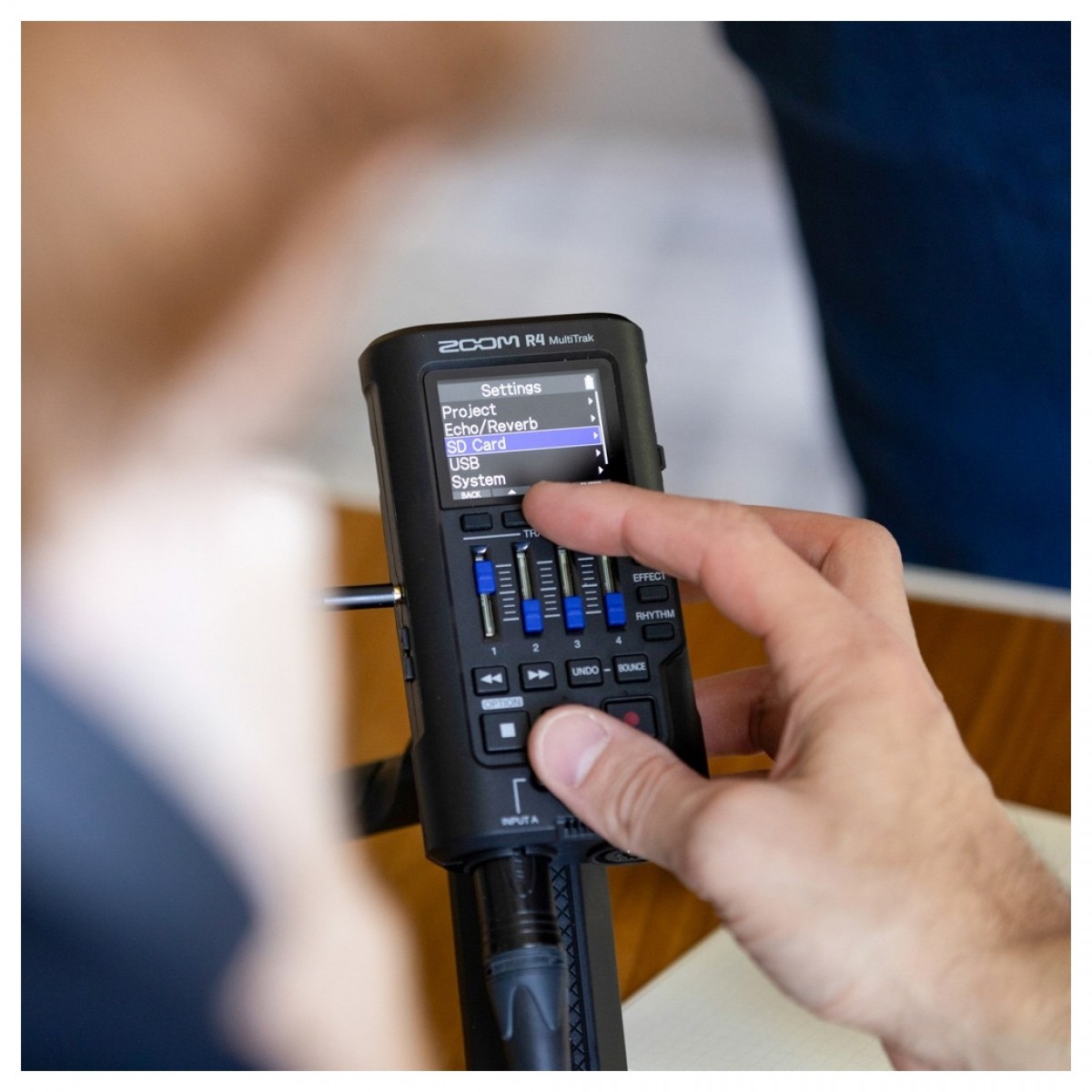 Zoom R4 MultiTrak 4-raitatallennin - Image 9