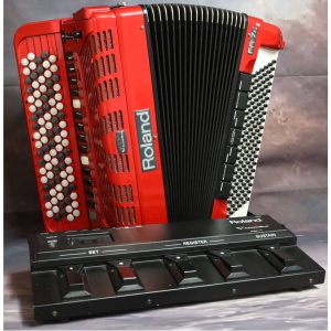 Roland FR7b harmonikka - käytetty digital accordion - Image 4